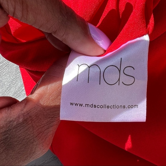 MDS Red Skirt Layered Mini Zip Up Back Size Small Red - Picture 9 of 10